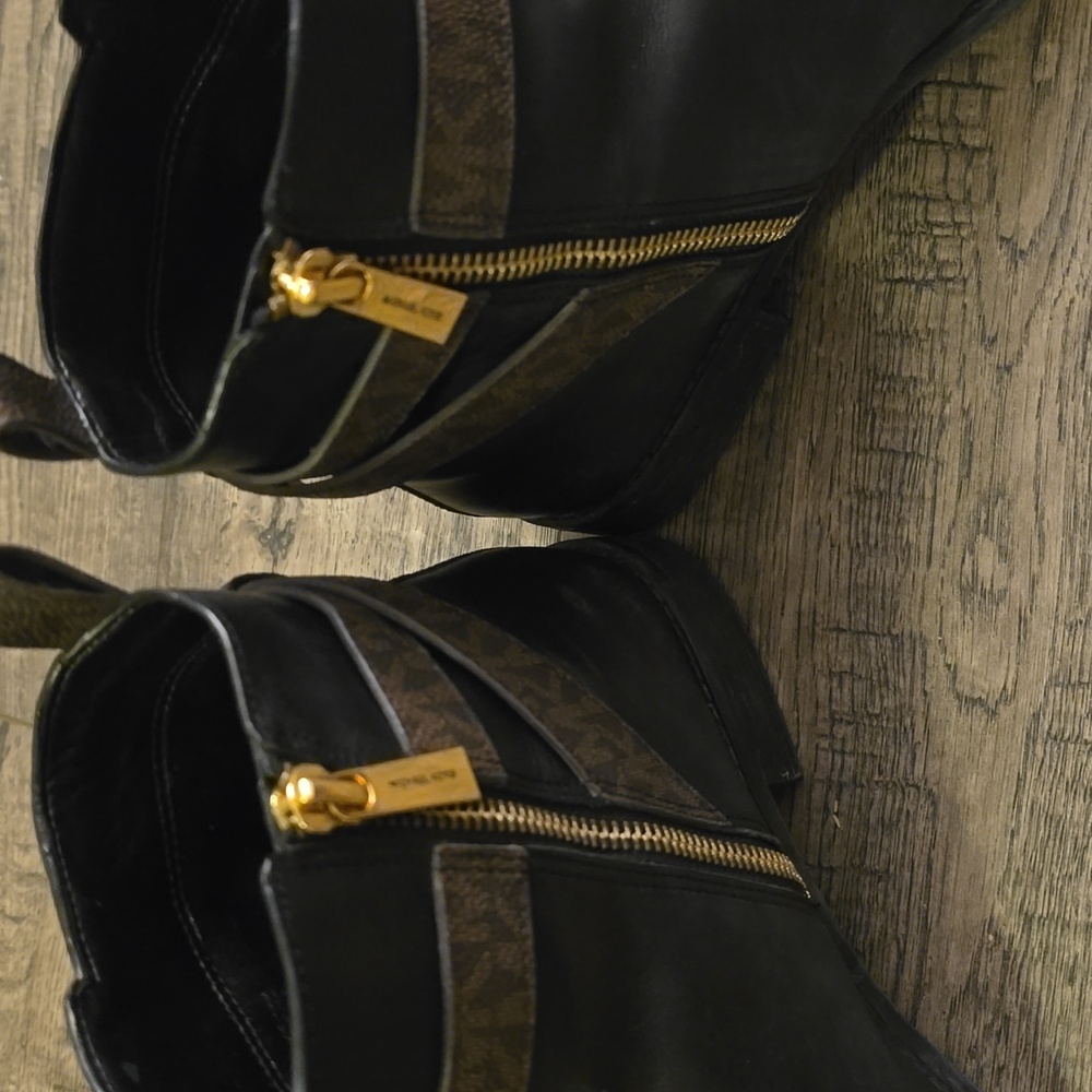 Michael Kors‎ Black Farrah Flat Ankle Booties  Women's 7.5 - Picture 6 of 14